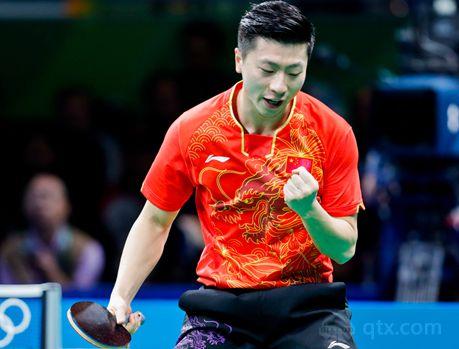 球队的中场 球队的中场