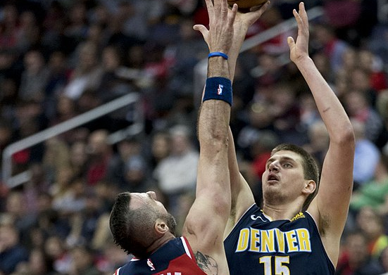 被视为一把 被视为一把